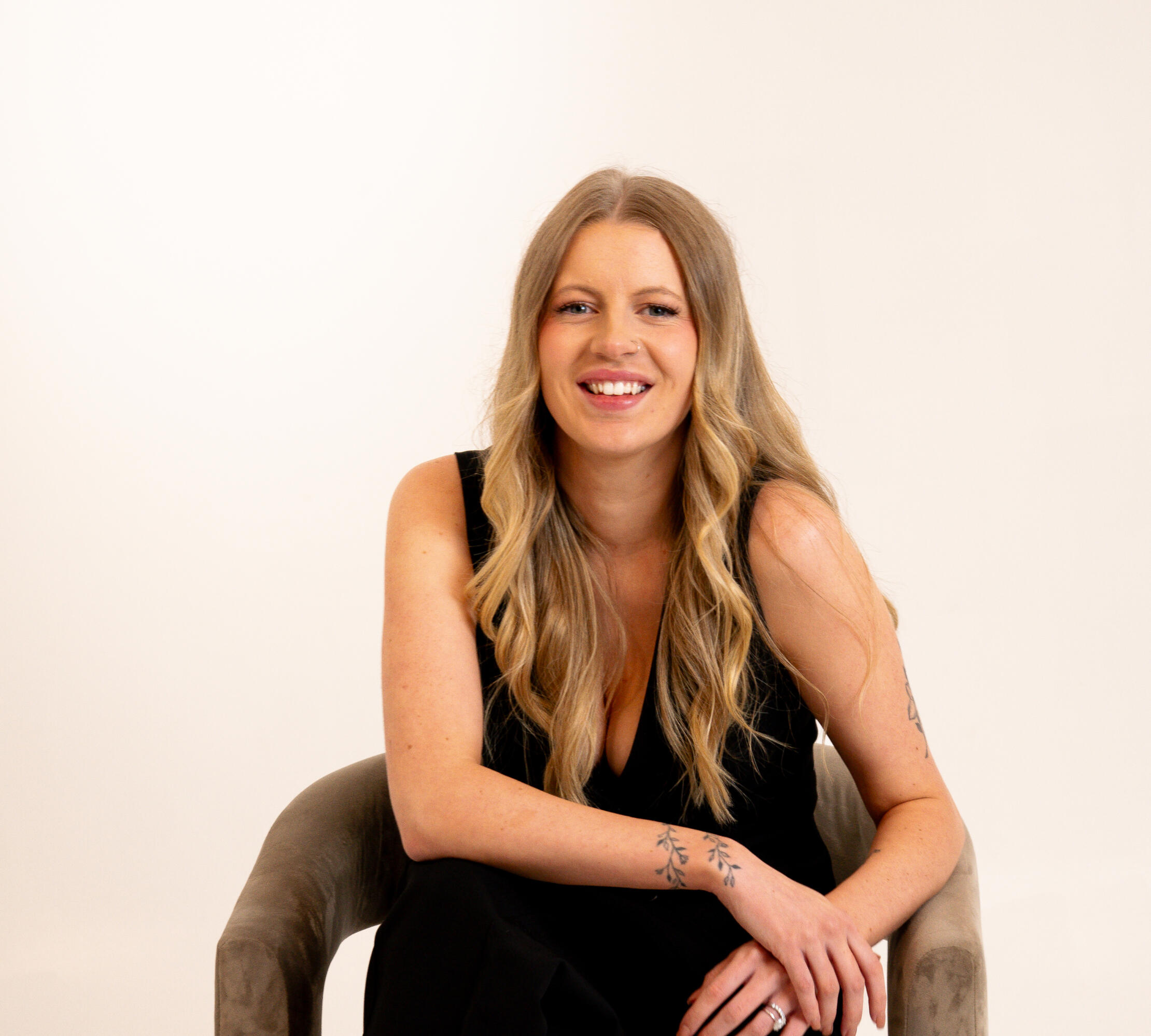 Honey and veil Sydney wedding content creator